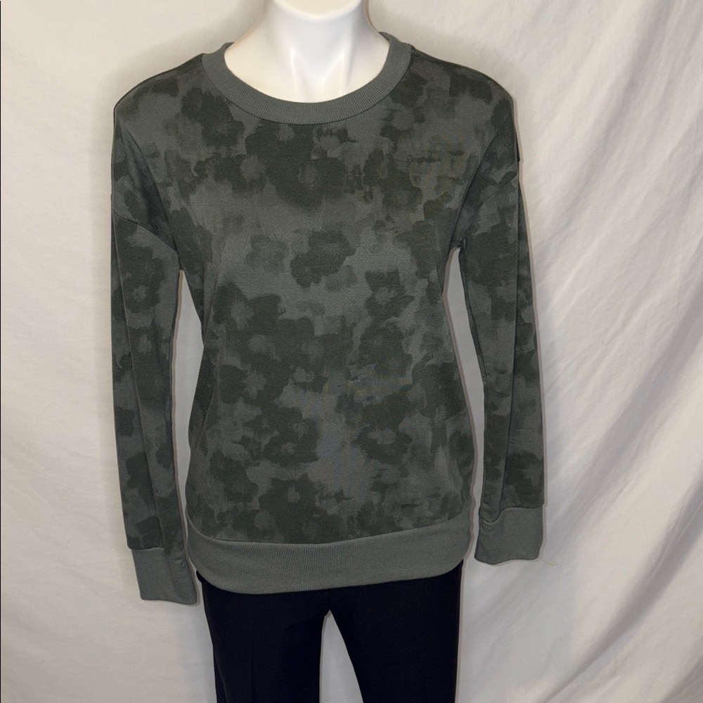 Mondetta Camo Sweatshirt - Picture 2 of 7